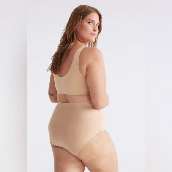 Knix - LuxeLift Pullover Bra - Picture 2 of 8